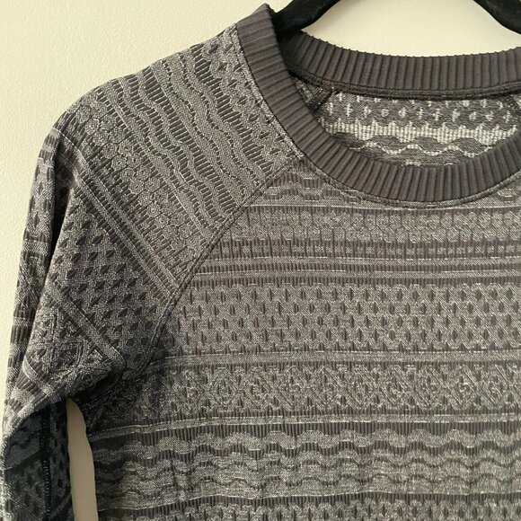 Lululemon Rest Less Pullover Long Sleeve T-Shirt Activewear Black White Medium - Picture 4 of 6